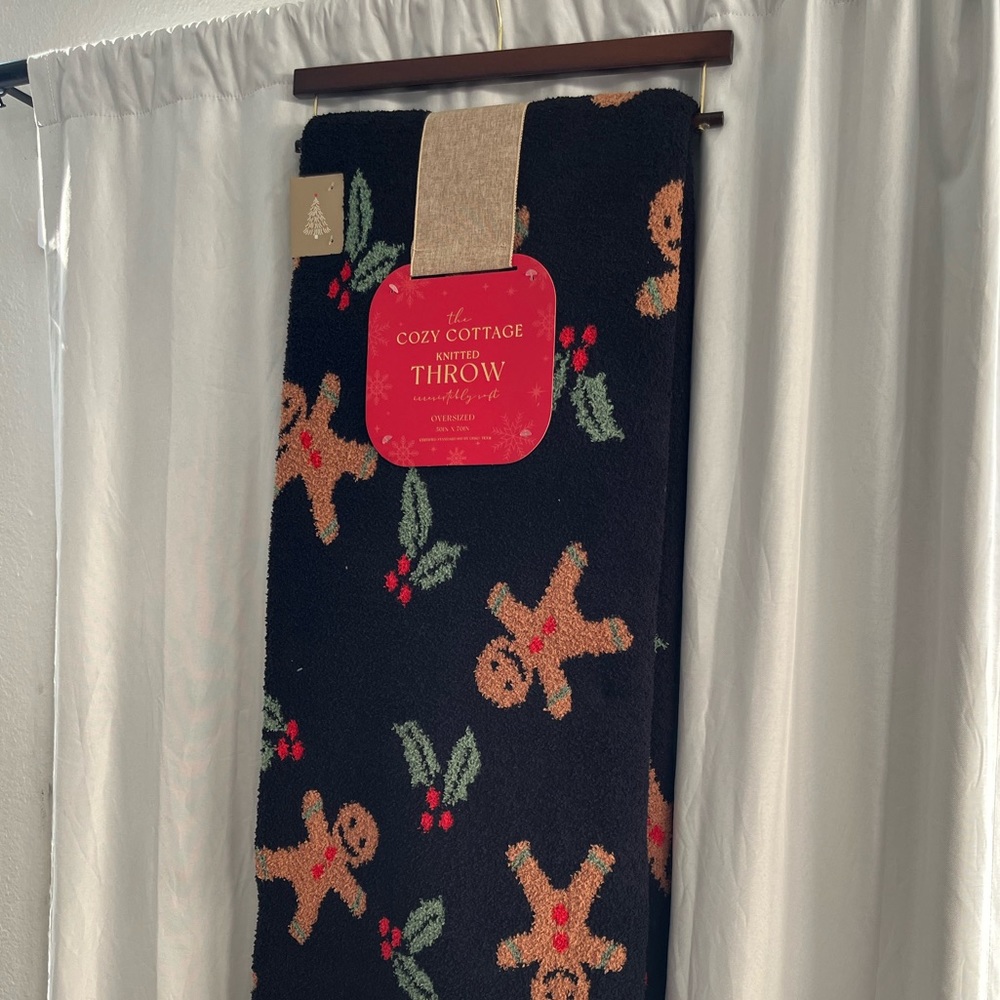 Gingerbread Man cozy cottage Christmas tik tok oversized blanket